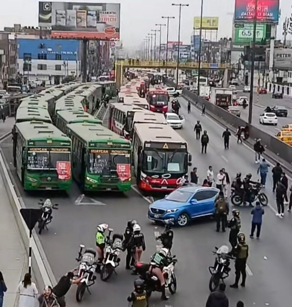 paro de transportistas panamericana norte 